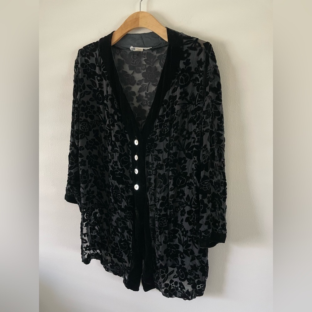 Vtg Eileen West Silk Velvet Burnout Floral Pj Top‎ Night Shirt Robe